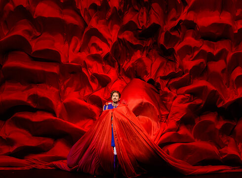 Zur Festspielhaus-Website Einer der Haupdarsteller in "Ludwig² - das Musical"