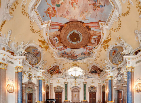 Zur Veranstaltungswebsite Kaisersaal im ehemaligen Kloster St. Mang in Füssen